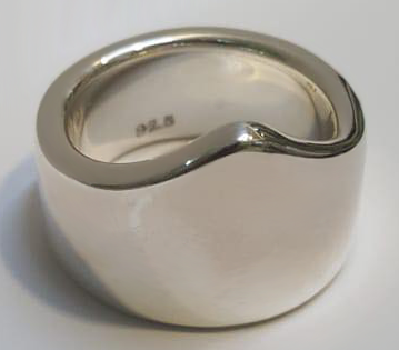 Medium weight men's V Glans cock ring jewellery