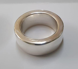 heavy band ring in silver